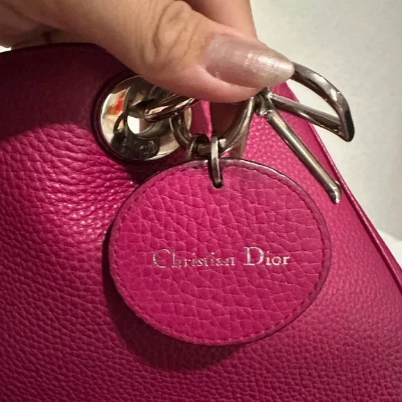 Christian Dior Leather Diorissimo Medium - Picture 8 of 12